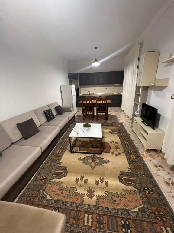 Apartament 1+1 me qira – Rruga 5 Maji (Kati i parë) !