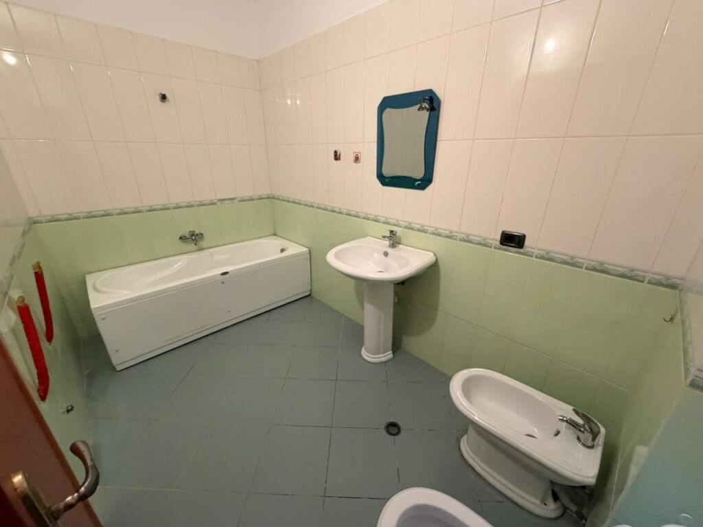 Apartment 2+1+Parking for rent near the Botanical Garden.
