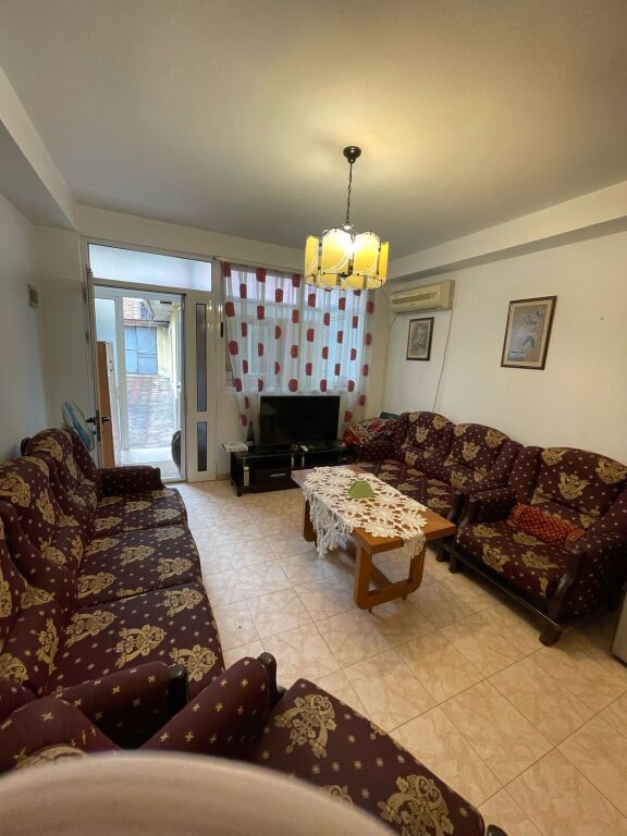 DUPLEX APARTMENT FOR RENT – RED SCHOOL