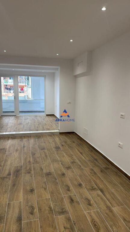 FOR RENT 2 OFFICE ROOMS 60M2 (EACH) 800 EURO (EACH)