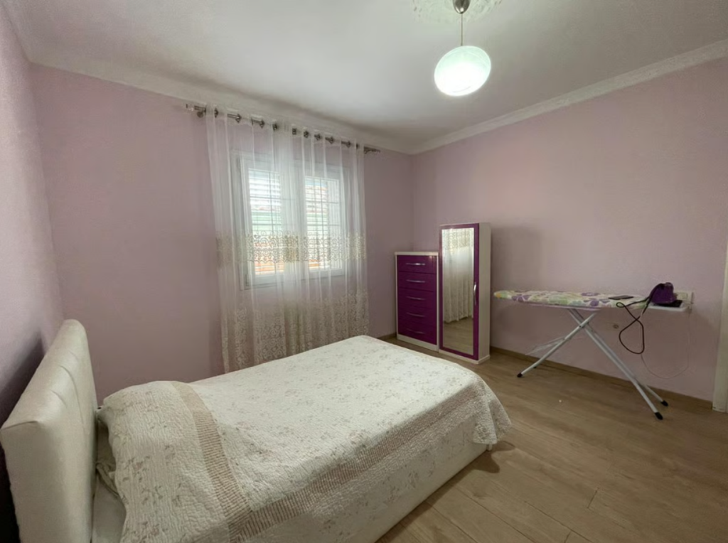 VILE TRE KATESHE PRANE PAJTONI CENTER