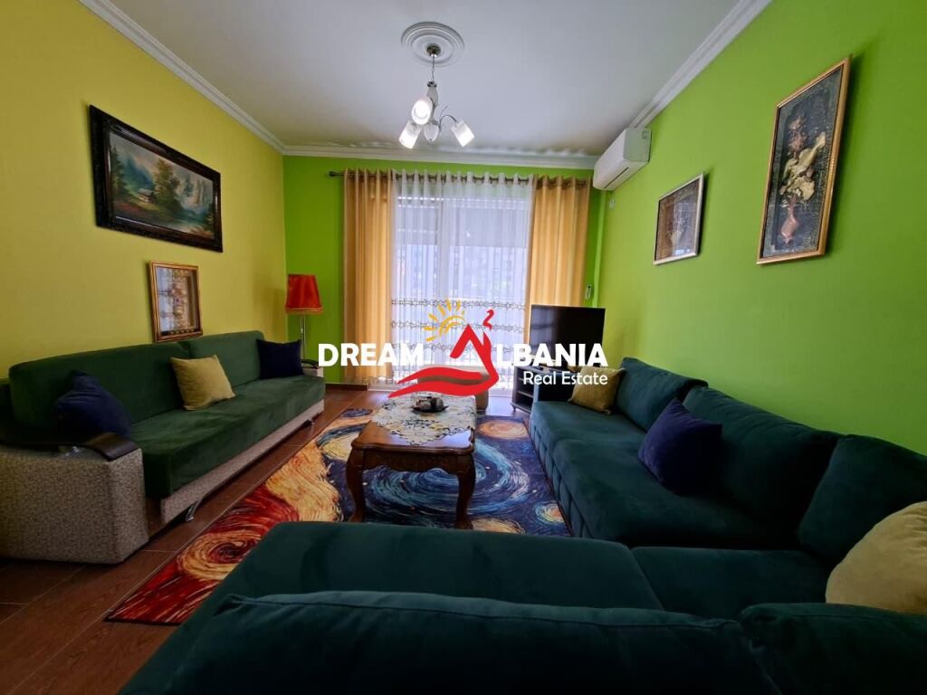 Jepet Me Qera Apartament 1+1 tek 21 Dhjetori, Rruga Frosina Plaku (42111548)