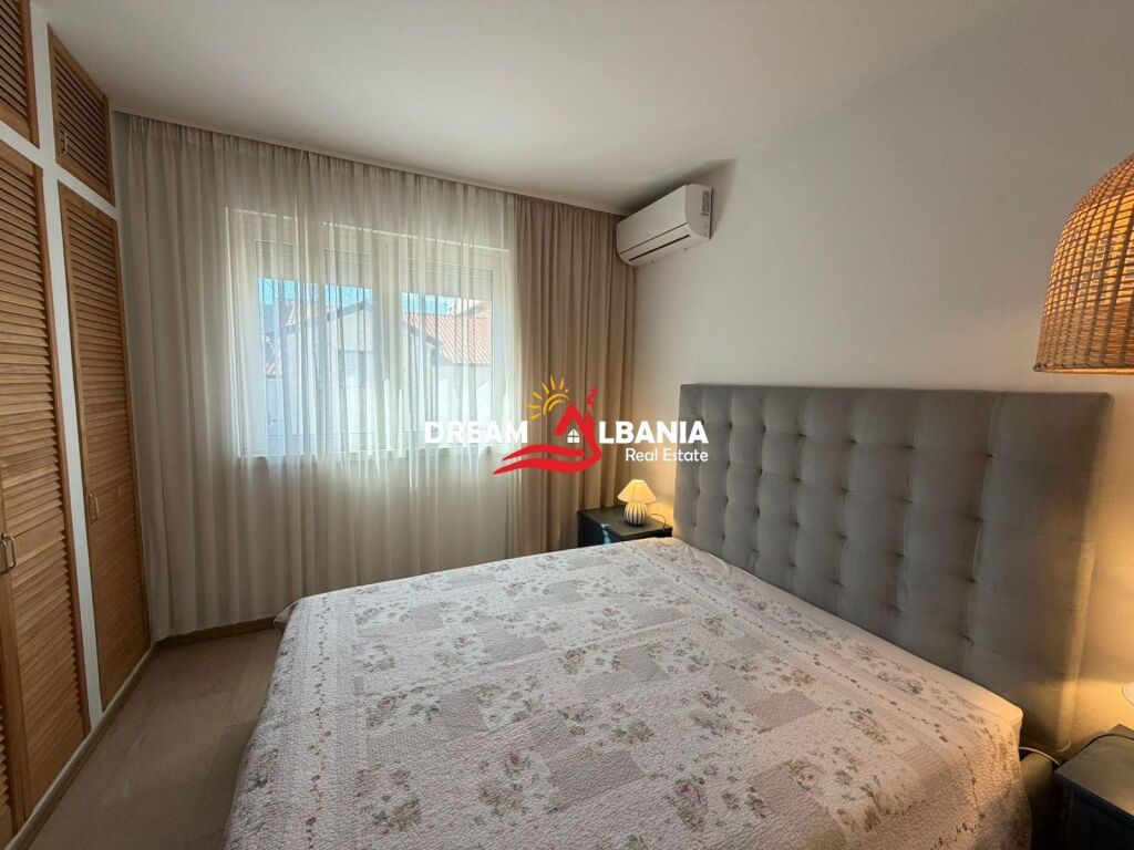 Affittasi super appartamento 3+1+2 in via Durresit vicino all'Ambasciata Polacca (ID 4239092)