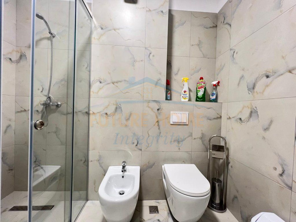 Affitto, Appartamento 2+1+2, Pazari i Ri, Tirana.