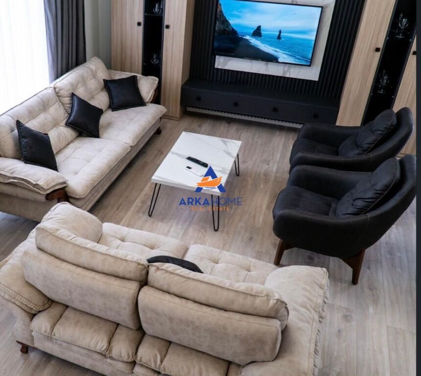VENDESI DUPLEX MODERNO 3+1+VERANDA "QENDER" 600.000 EURO
