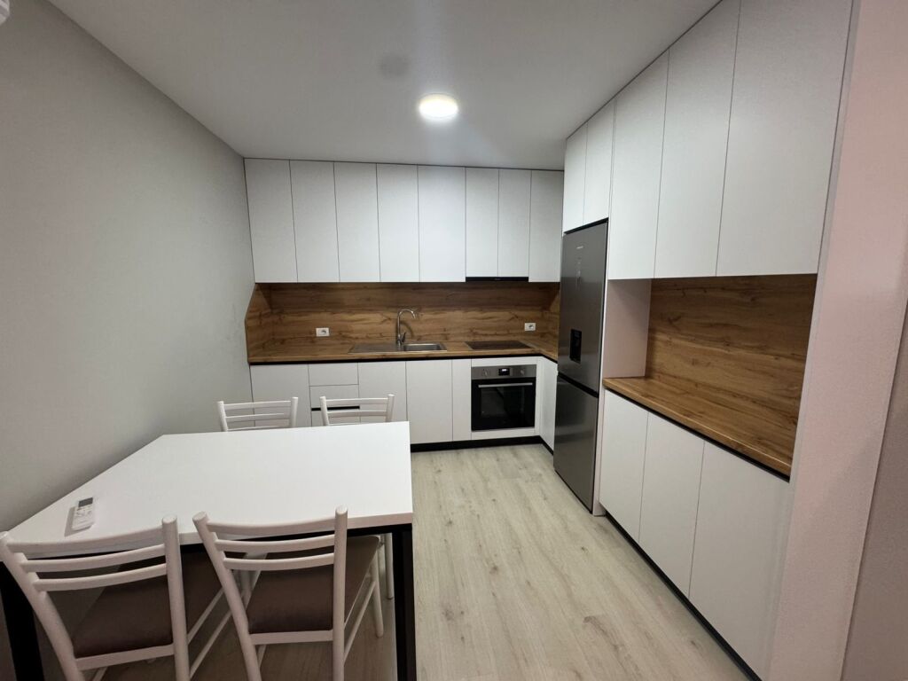 Affittasi appartamento 2+1 Astir. "Residenza Future Home"