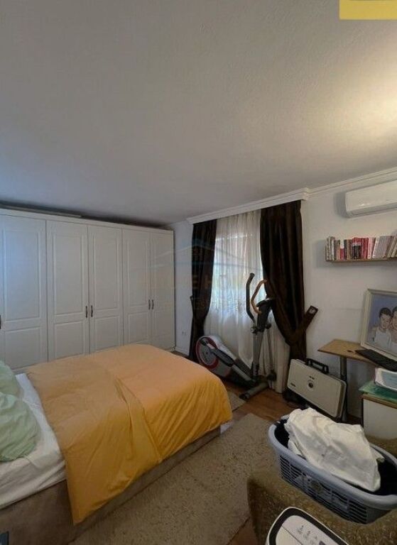 For sale, 2+1 Apartment + Walk-in Closet, Kavaja Street, Tirana