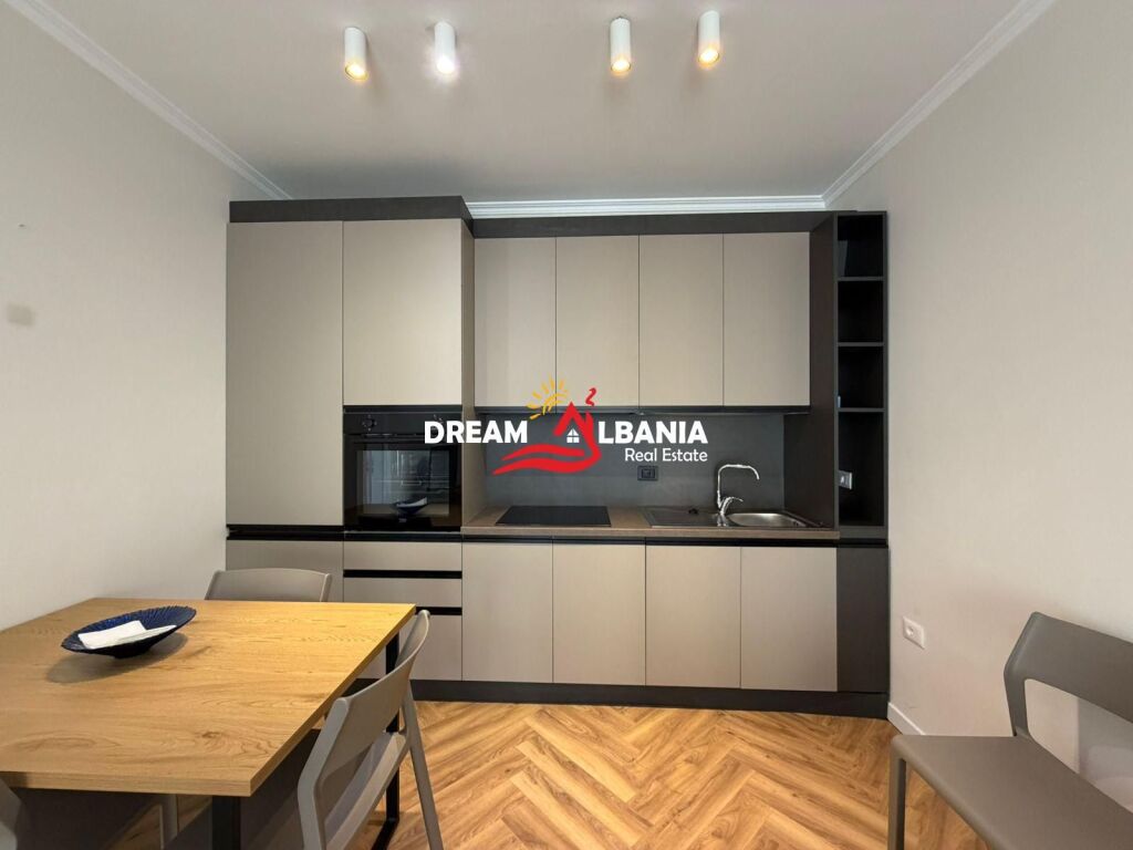 Apartment 2+1+2 for rent on Kavaja Street near the Catholic Church (ID 42215531)
