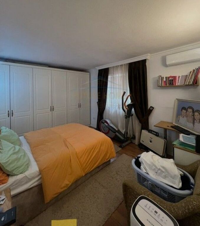 For sale, 2+1 Apartment + Wardrobe, Kavaja Street, Tirana