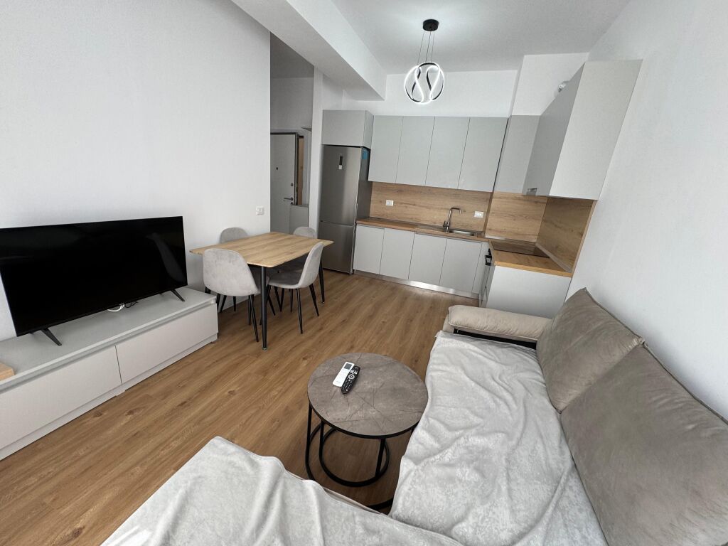 🏡 Appartamento 1+1 in affitto  📍 Indirizzo: Ali Demi, Complesso Kaimi💶 Prezzo: 40000 lek/mese