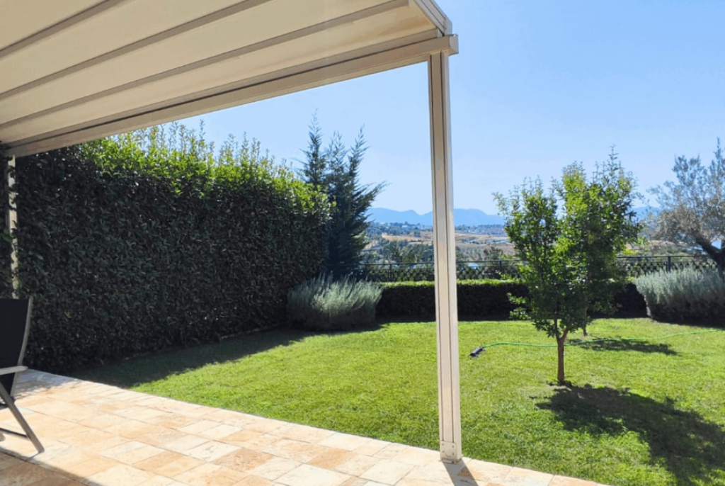 Villa Unica in Vendita – Sulle Rive del Lago di Farka 🌅