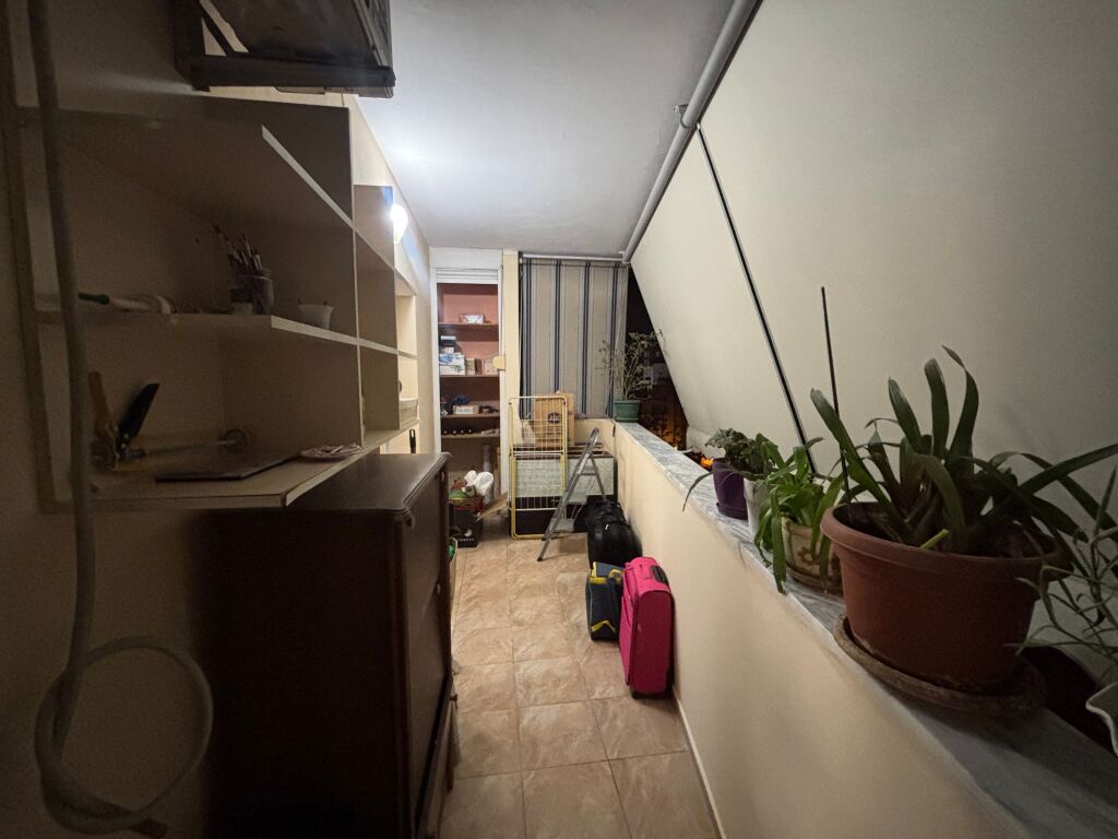 Affittasi via Arkitekt Sinani