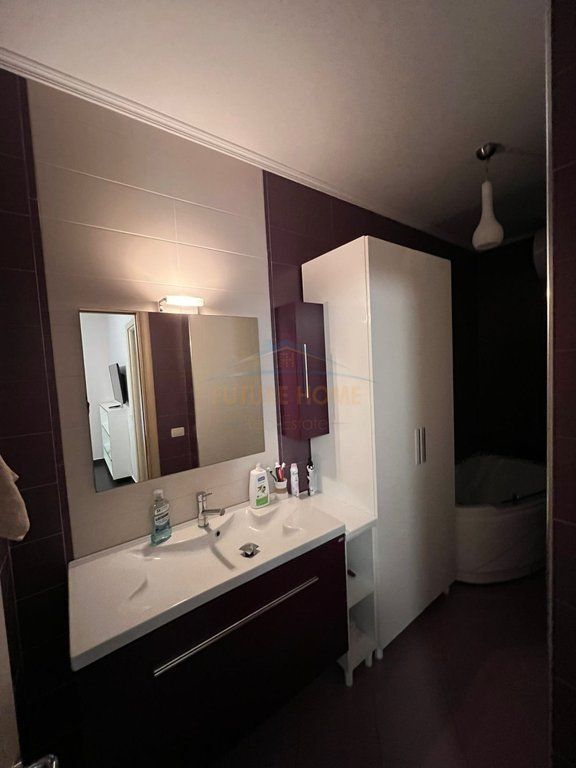 Qera,Apartament 1+1 Rruga Jordan Misja.