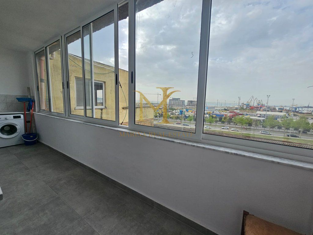 APPARTAMENTO 1+1 ALLA STAZIONE DEI TRENI DURRES!