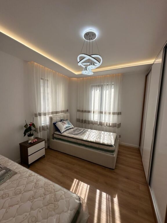 Palazzo con freccia  Appartamento 2+1  In vendita