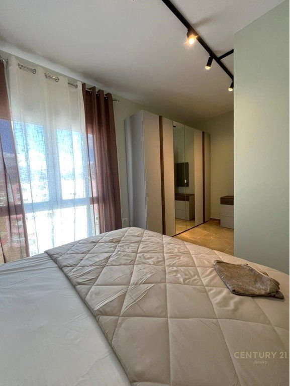 Jepet me Qera Apartament 2+1+2 , Zogu i Zi