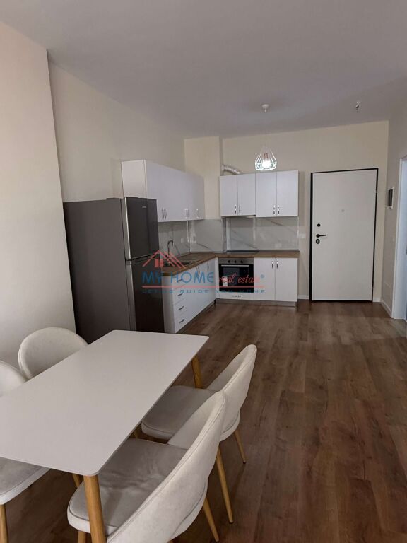 Apartment 1+1 for Rent at 5 Maji Tirana