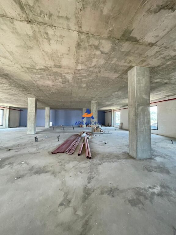 LOCALE COMMERCIALE / UFFICIO IN AFFITTO 830M2 "TEK TEG" 16000 EURO