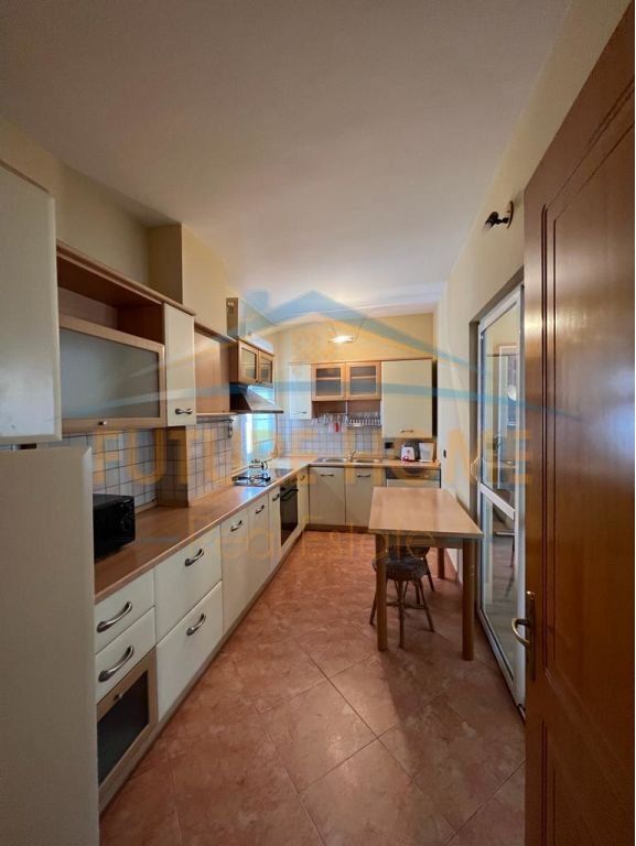 Affitto, Appartamento 1+1+2, Via delle Barricate