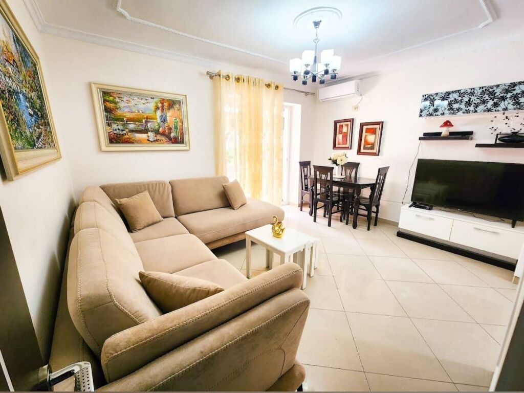 3+1 APARTMENT FOR RENT AT THE NEW MARKET