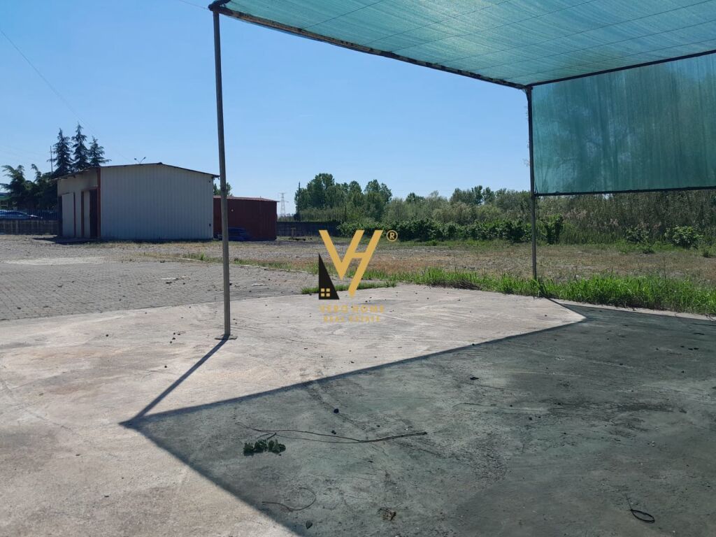 LAND FOR SALE 2,430 M2 ON THE MILOT-LAÇ AXIS 160,000 EURO