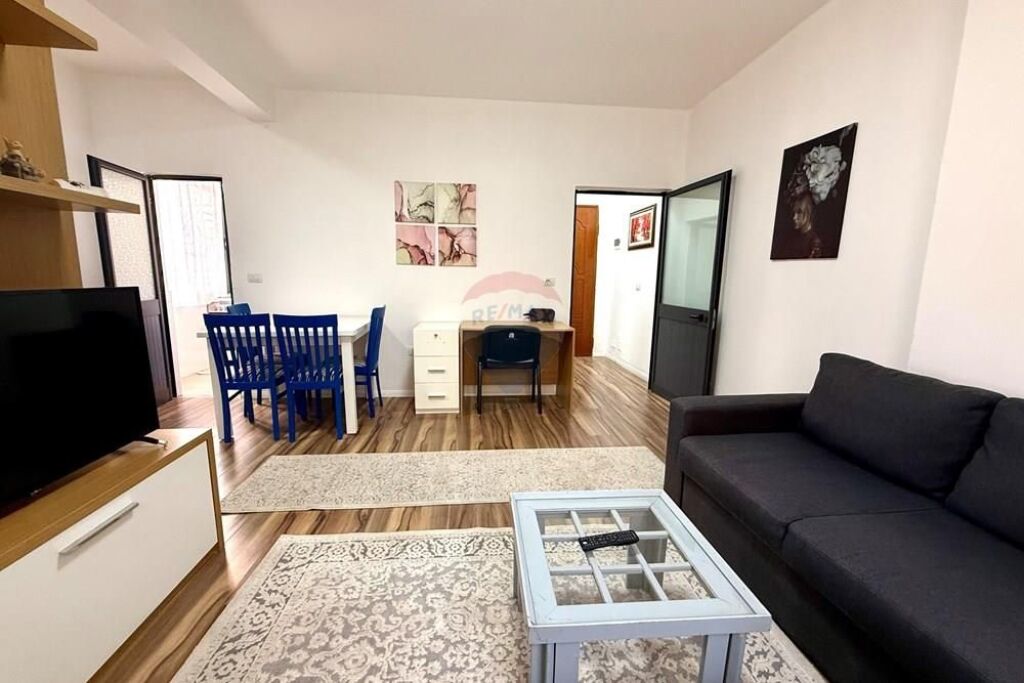 Garsoniere ne shitje, e mobiluar 99000 euro!