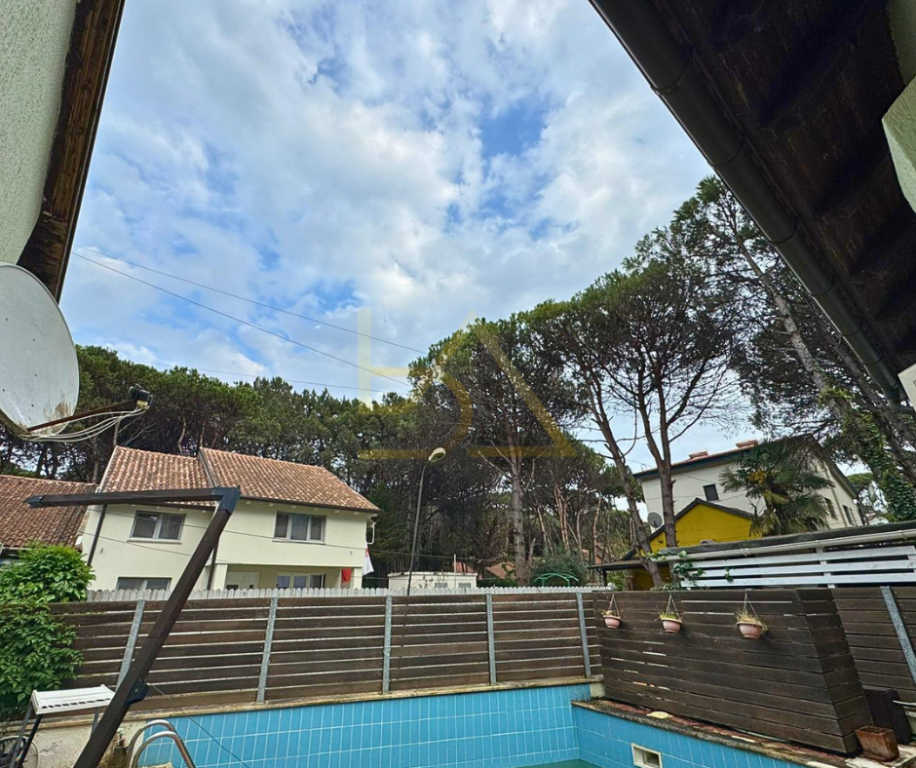 Villa for Rent – Durrës, Mak Albania