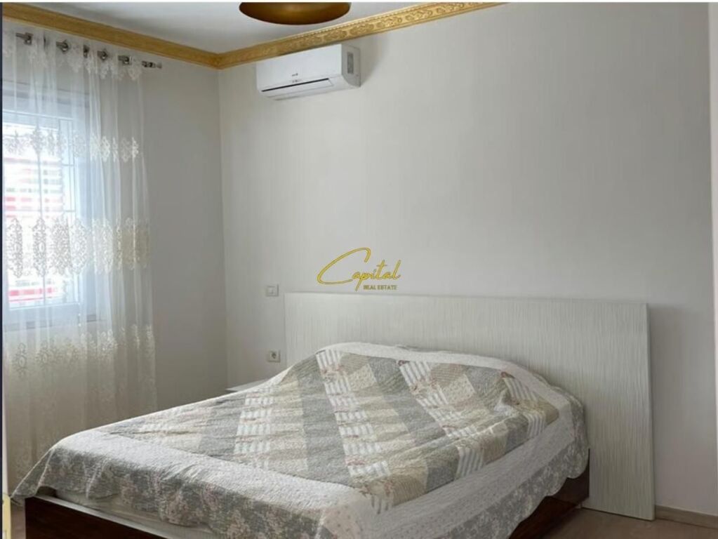 PRIVATE VILLAS FOR RENT 500 M2 CASA ITALIA 1,300 EURO