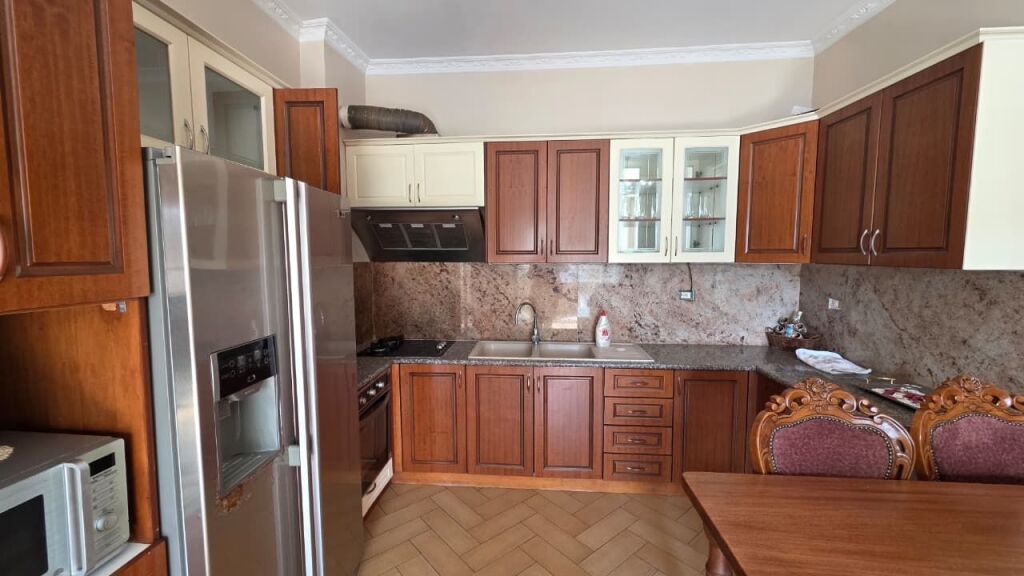 🏡 Appartamento 3+1 in vendita vicino a Conad, Vlora