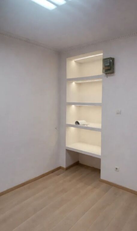 SHOP FOR RENT 11M2 MINE PEZA