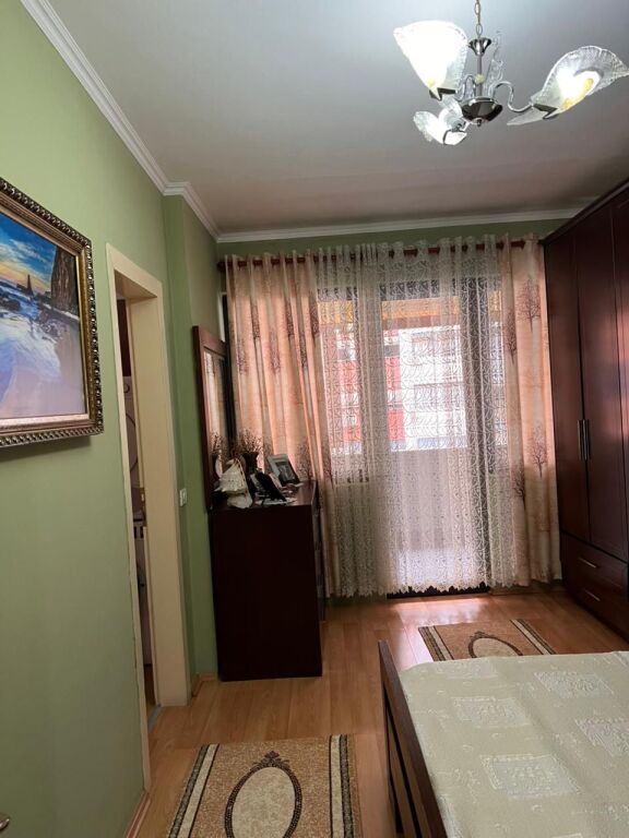 Shitet apartament 2+1+2 ne Astir