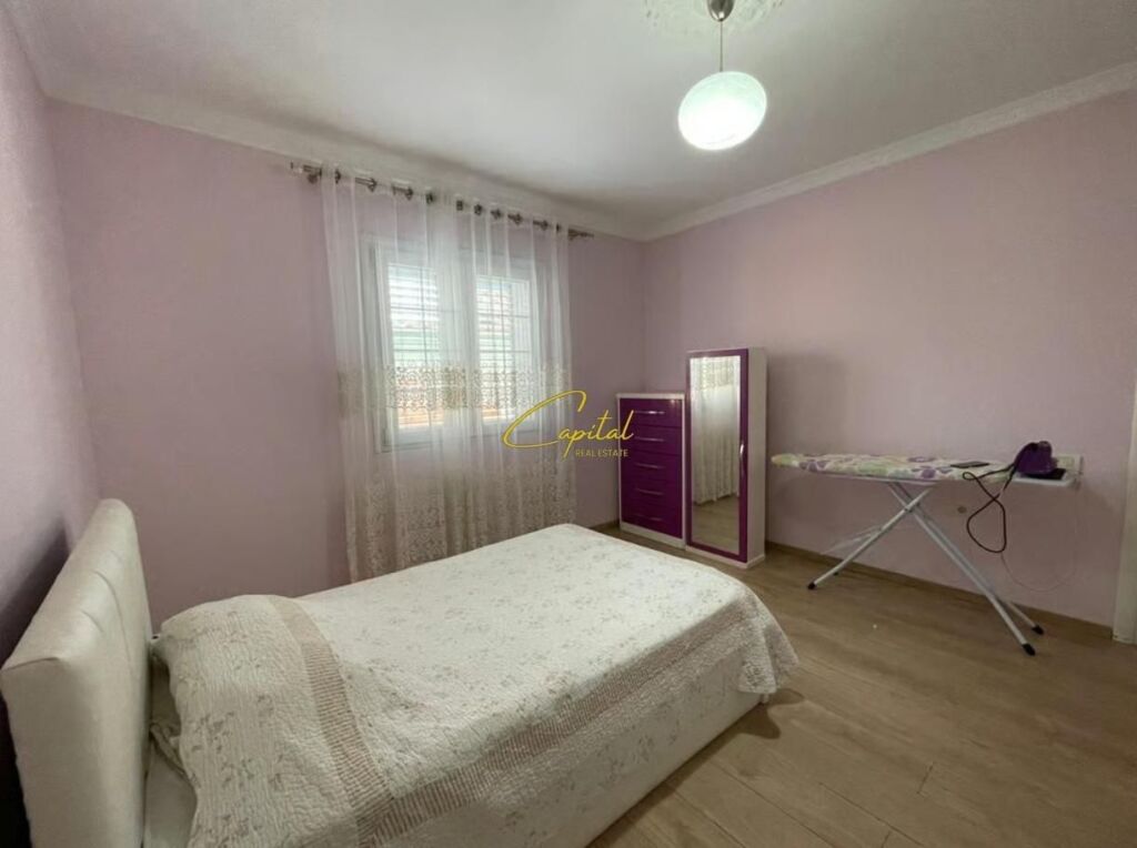 PRIVATE VILLAS FOR RENT 500 M2 CASA ITALIA 1,300 EURO