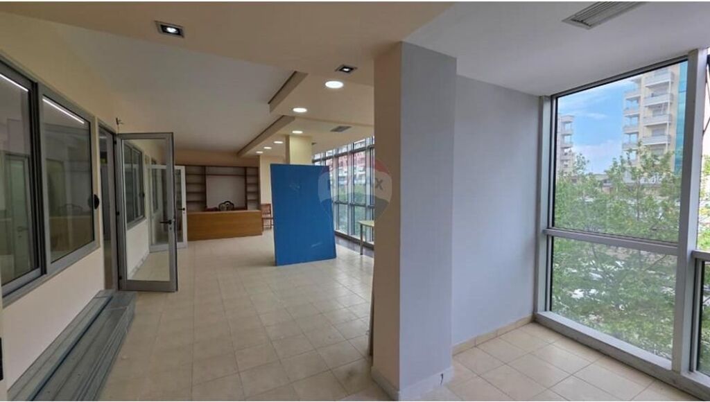 Business premises for rent for dental clinic offices, aesthetic clinics, etc.