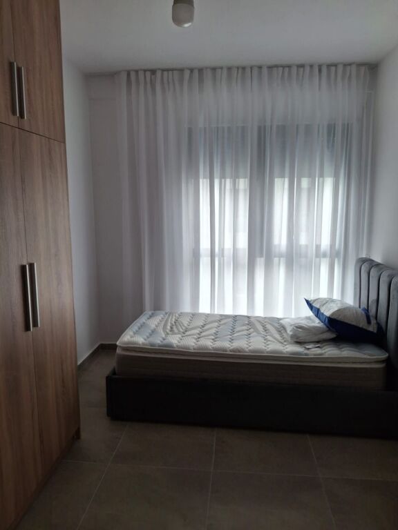 Apartament me qira 2+1 në Porcelan!
