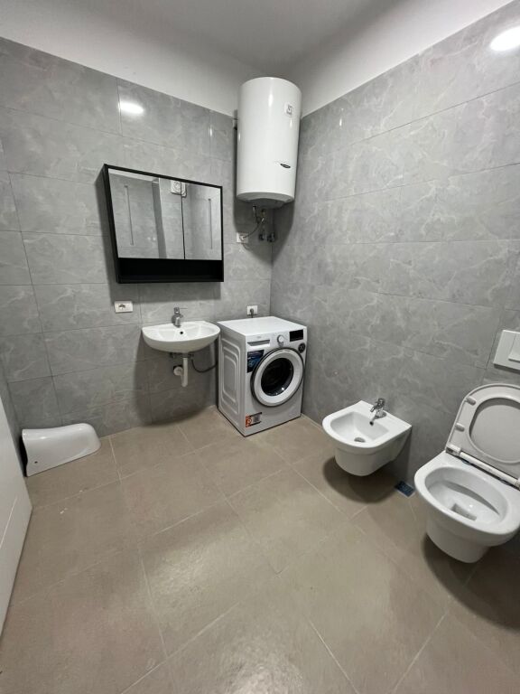 🏡 Apartament 2+1 me parkim tek Univers City