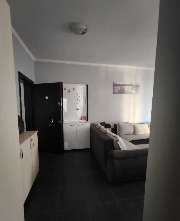 Rent | Apartament 1 + 1 | Astir | 450 €/month