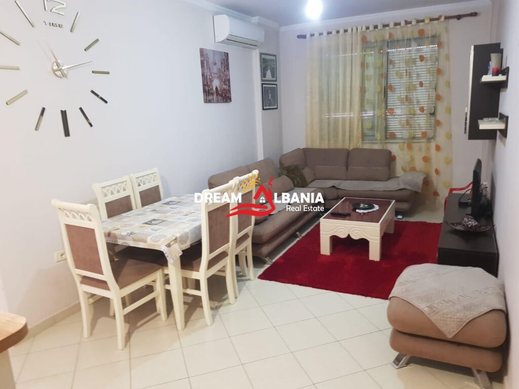 Jepet Apartment me qera 2+1 ne Rrugen Besim Alla, Misto Mame ( ID 42215528)
