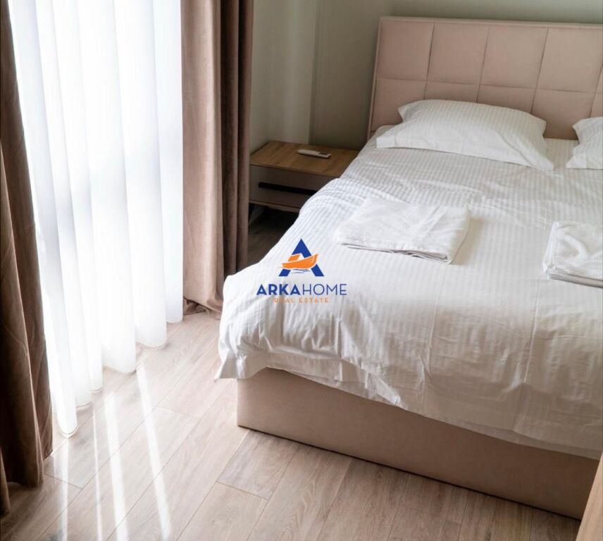 VENDESI DUPLEX MODERNO 3+1+VERANDA "QENDER" 600.000 EURO