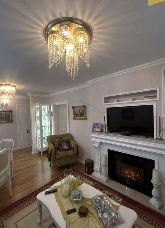 For sale, 2+1 Apartment + Walk-in Closet, Kavaja Street, Tirana
