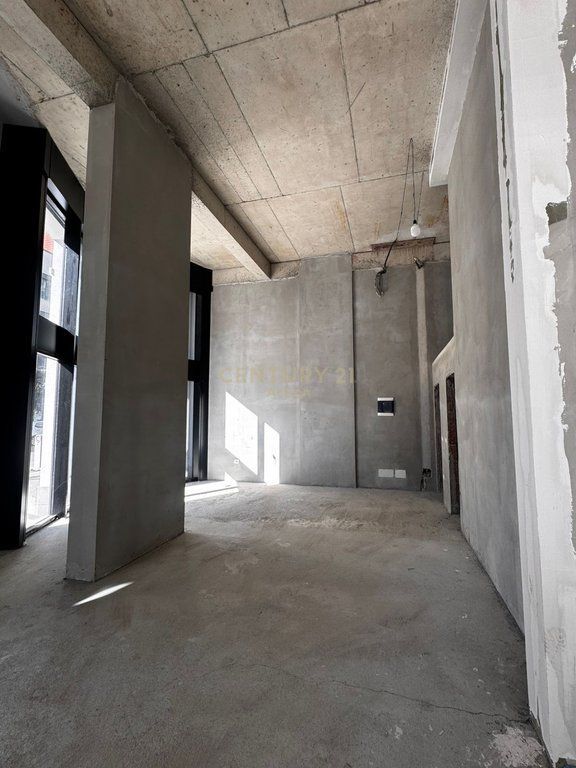 "Ambient Shërbimi me Qira – River 1 Residencë"