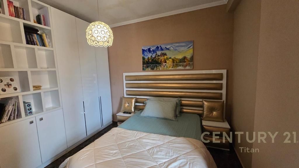 Shitet Apartament 2+1 pranë Vila L 2021, Astir