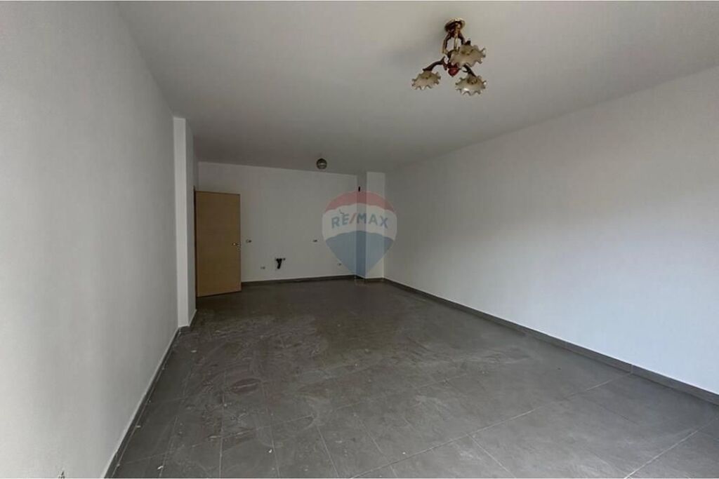 Appartamento - In Vendita - Via Aleksandër Moisiu, Tirana(ID: 530391021-13)