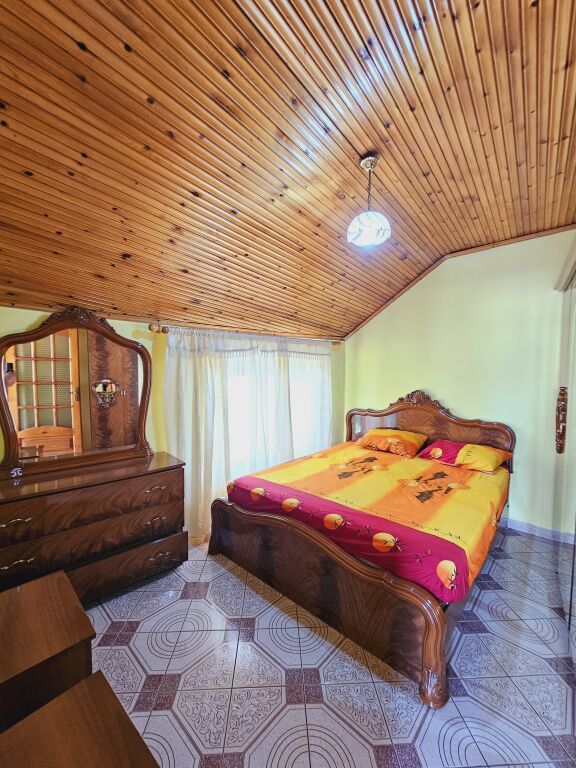 ELBASANIT Street near TABAKËVE MOSQUE  For Rent Apt: 1+1  (📍3rd floor private house)  - Furnished