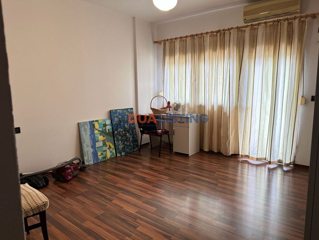 Jepet me qira apartament 2+1+2 pranë Air Albania 📍 Rruga Faik Konica