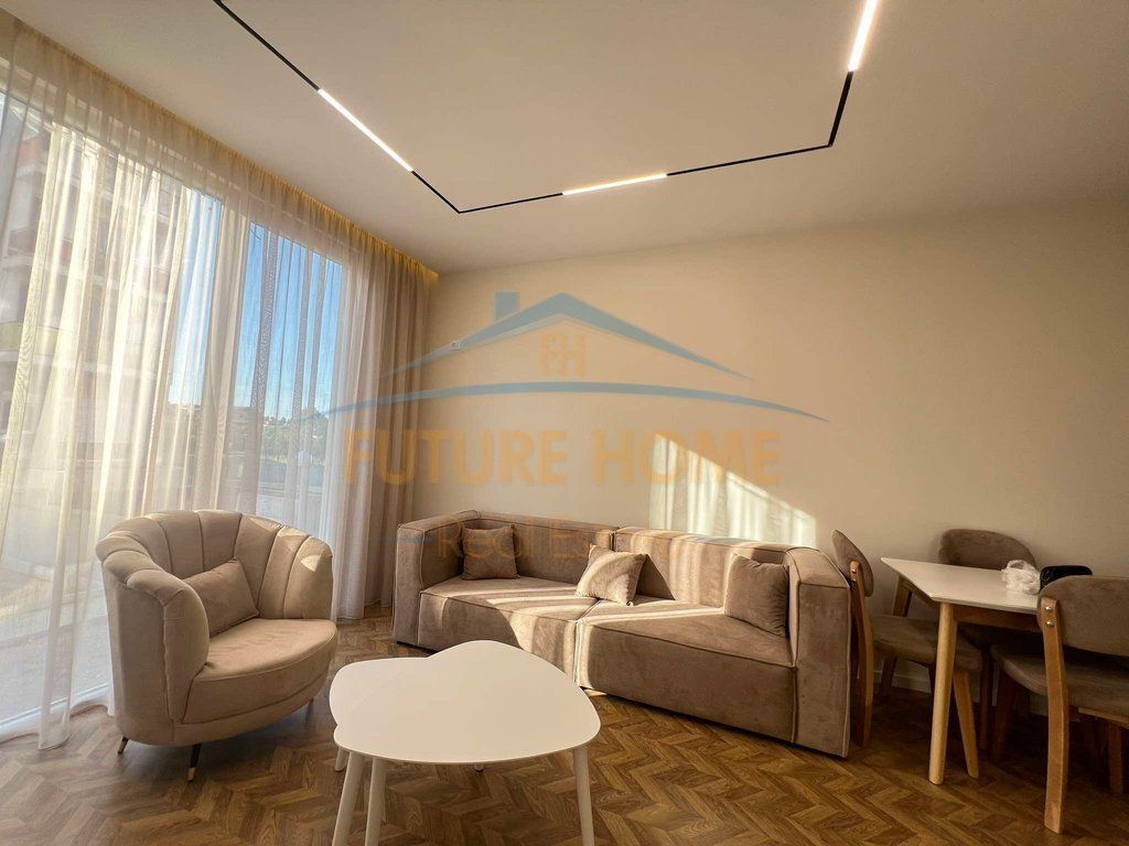 Shitet, Apartament 2+1, Unaza e Re, Tiranë.