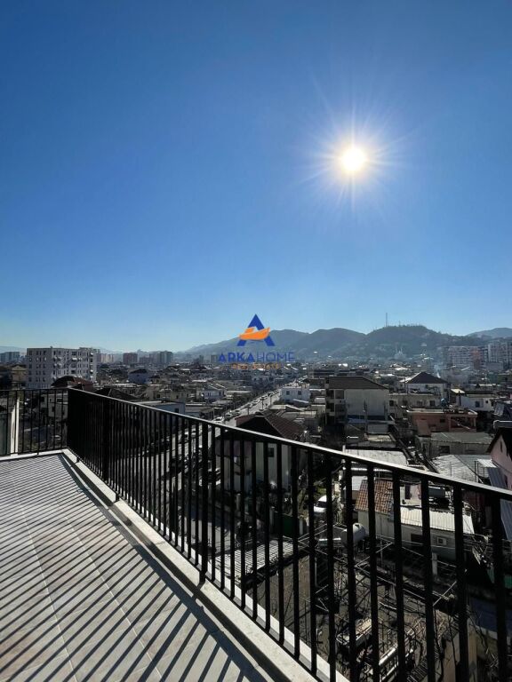 VENDESI APPARTAMENTO 2+1+BALCONE "GRAND GALLERY, YZBERISHT" 175.000 EURO