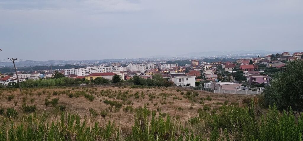 🏞 Land plot for sale with an area of 8,500 m² Shijak