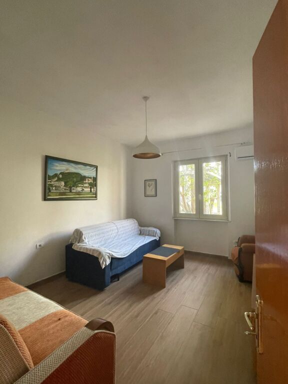 Apartament 1+1 me qera
