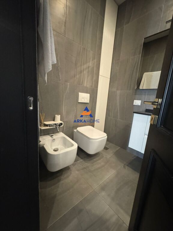 APARTMENT FOR RENT 2+1+2 BALCONIES+1 PARKING SPACE "INSIDE THE DELIJORGJ COMPLEX" 1350 EURO