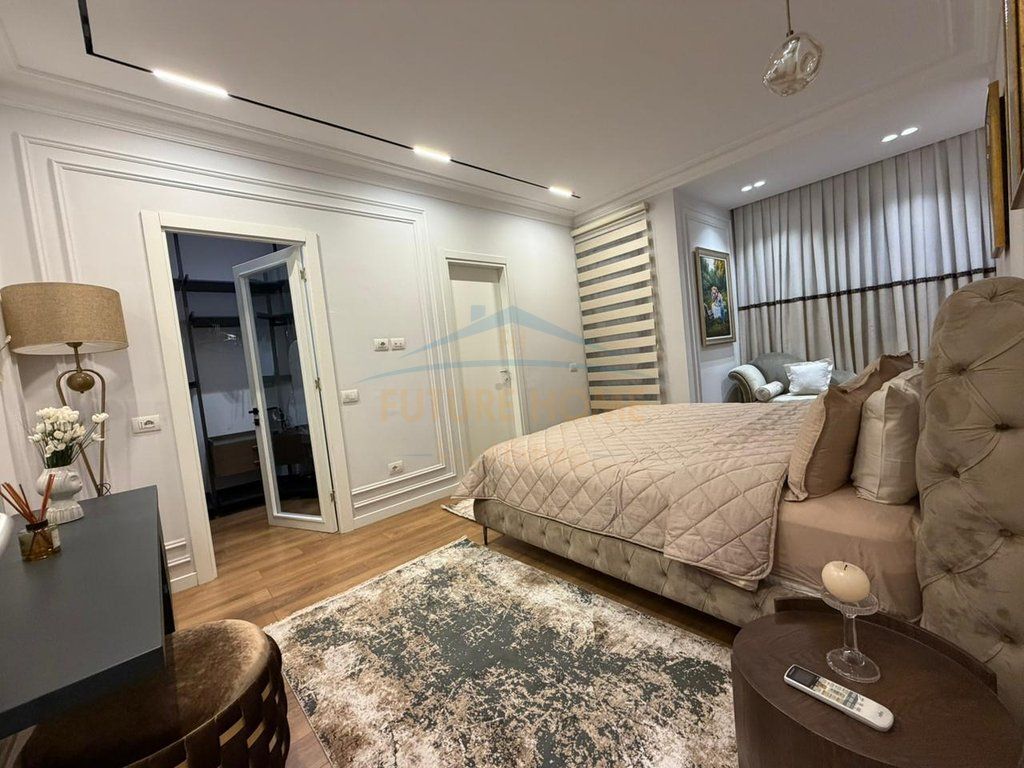 Rent, Apartment 2+1+2 , Barrikadave Street , Tirane .
